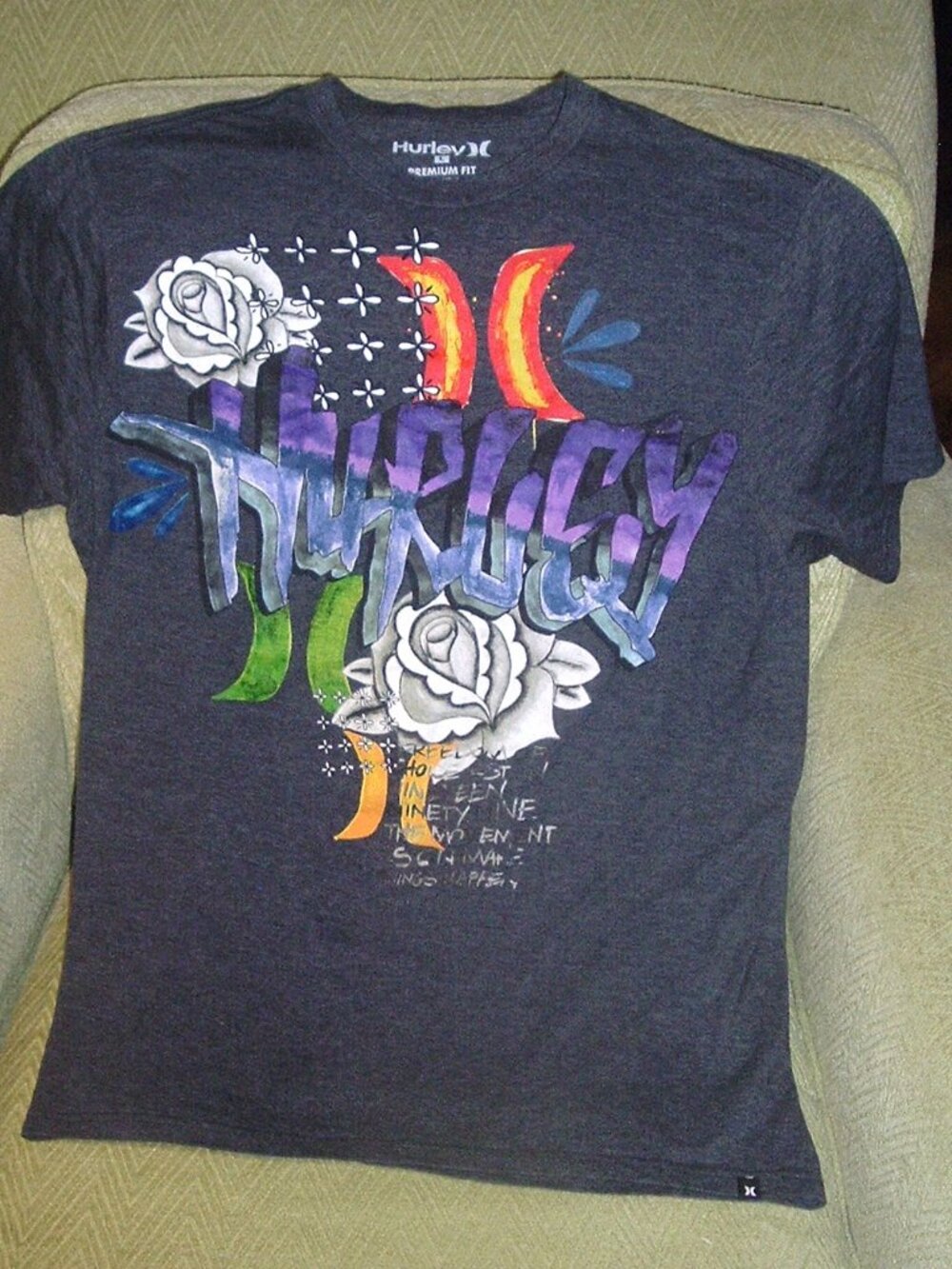 Vintage Y2k Hurley WILD graffiti t shirt surf skate streetwear Mens L crazy rare